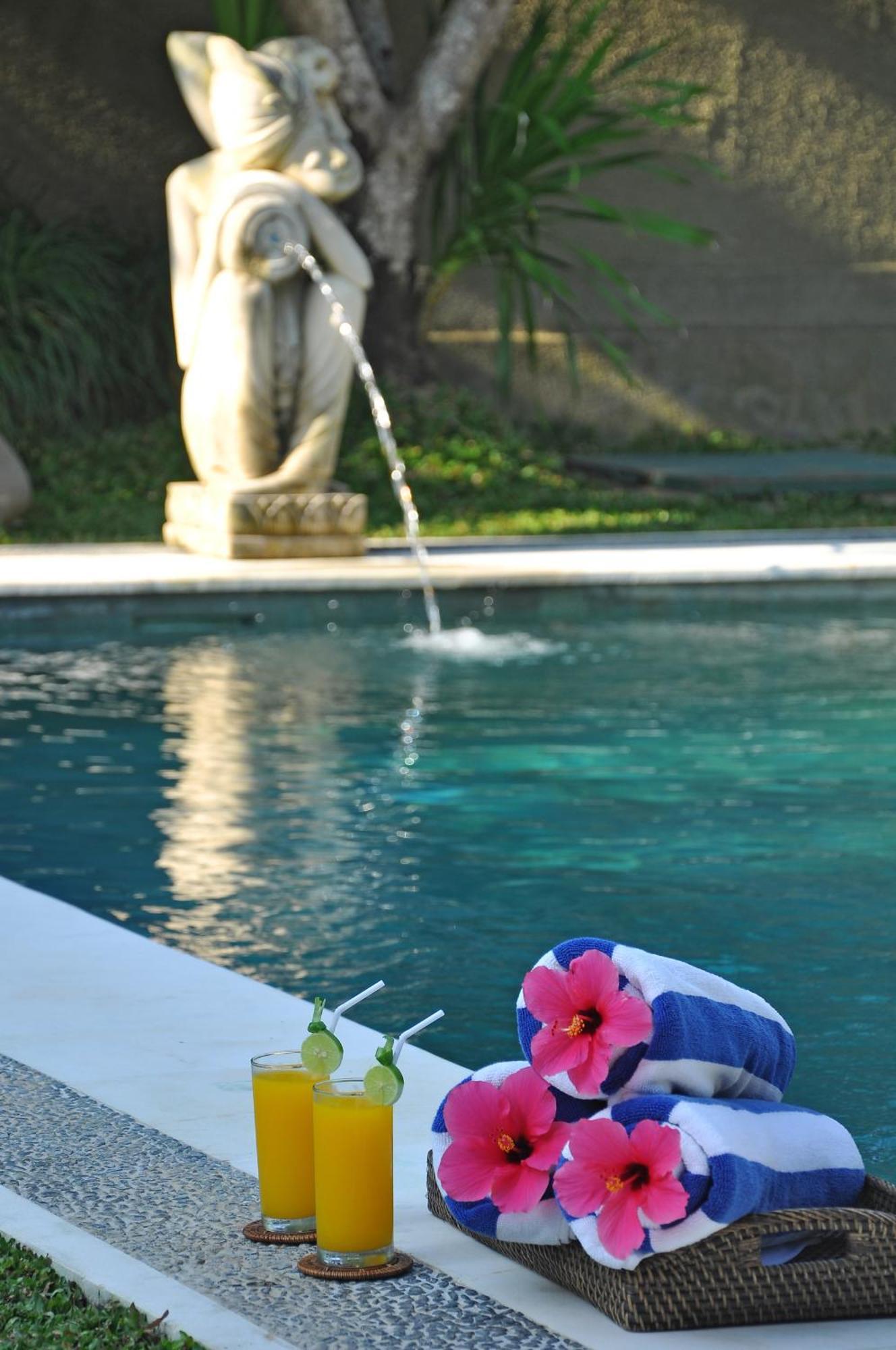 Bali Aroma Exclusive Villas Seminyak  Exterior photo